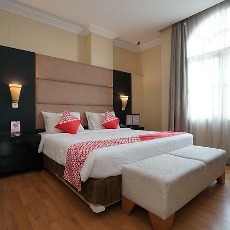 Capital O 1128 Hotel Imara Παλεμπάνγκ Εξωτερικό φωτογραφία